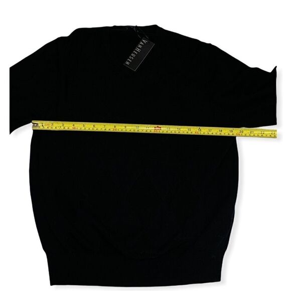 VAN Heusen Black on Black Argyle V Neck Sweater - Picture 9 of 10